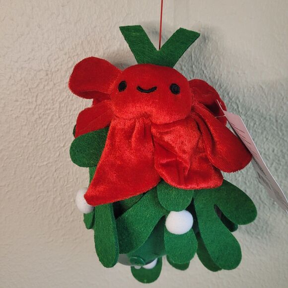 NEW Hallmark Mistletoe MERRY KISS MAS Drop N GREET Sound & Motion Plush VIDEO - Picture 3 of 14